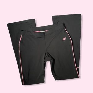 NEW BALANCE | BLACK & PINK Y2K WORKOUT FLARED LEGGINGS